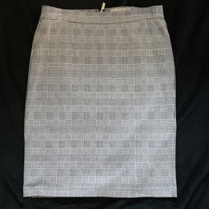Michael Kors NWOT houndstooth pencil skirt